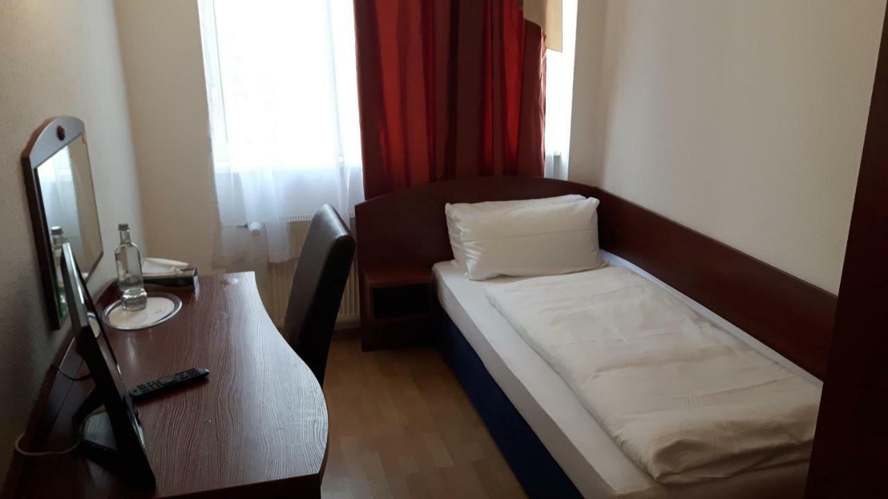 Hotel Aurelia Φραγκφούρτη Εξωτερικό φωτογραφία